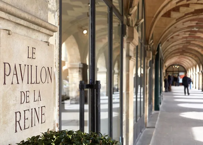 Le Pavillon De La Reine & Spa, Place Des VosgesHotel Parigi